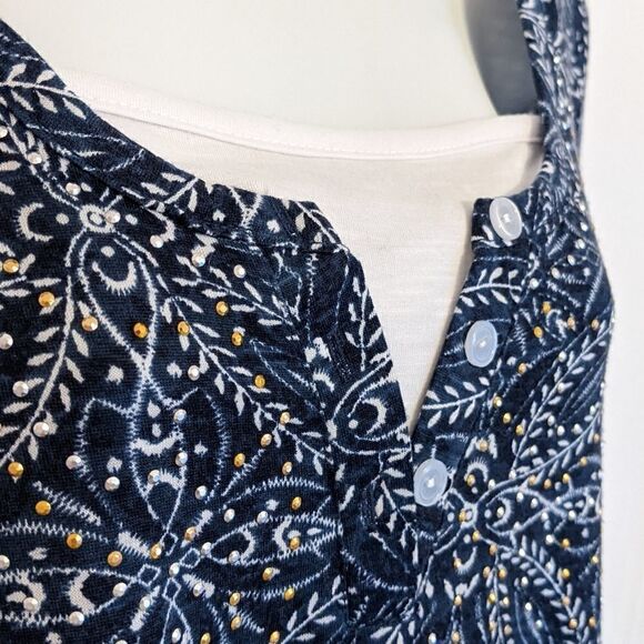 Classic edition navy floral shirt Medium @E - Picture 4 of 10